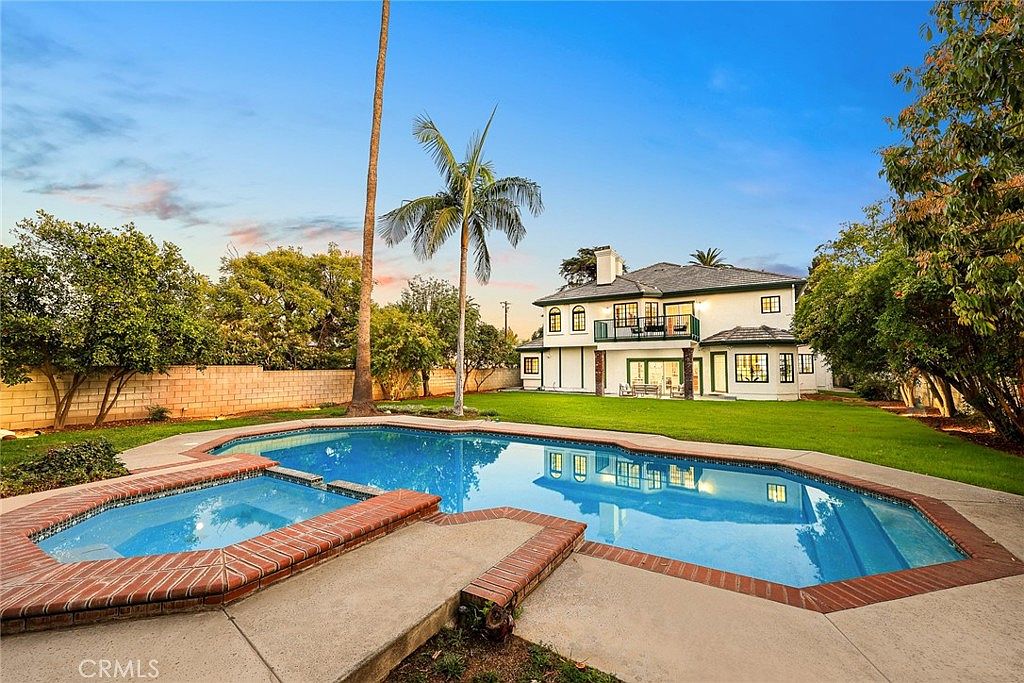 Guest quarters on main level